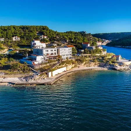 Roccia ノビグラード・ダルメーシャ