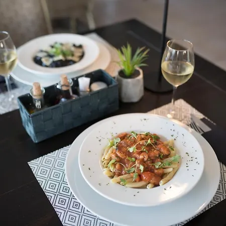 Roccia ホテル ノビグラード・ダルメーシャ