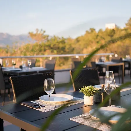 Roccia ノビグラード・ダルメーシャ