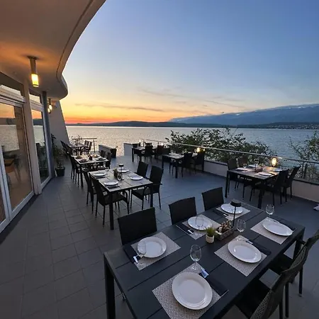 Hotel Roccia Novigrad (Dalmatia)