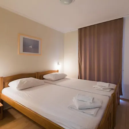 Roccia Hotel 3*